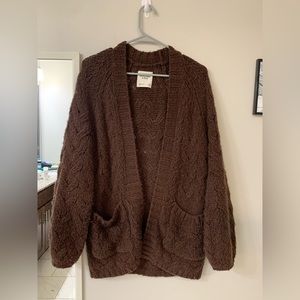 Oversized brown knit abercrombie and fitch(A&F) cardigan